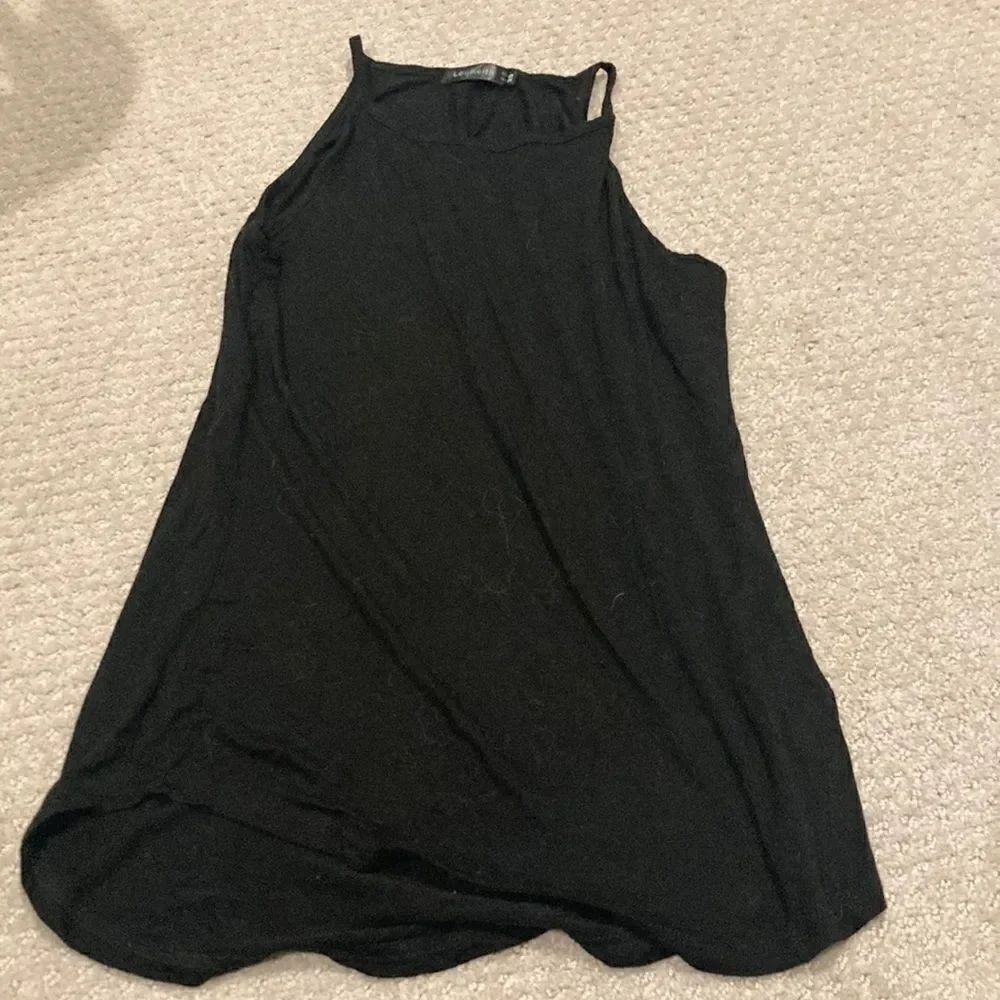 Black halter top tank